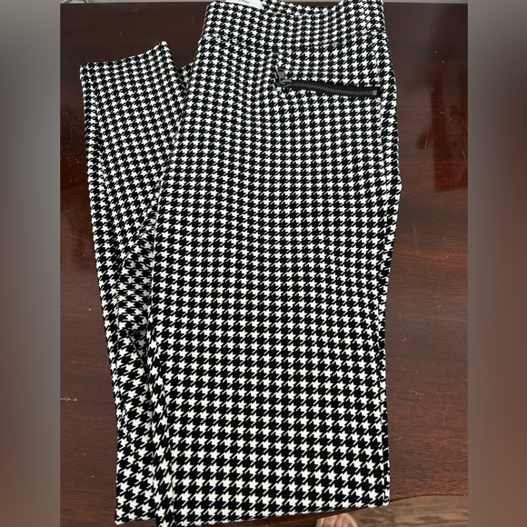 Old Navy houndstooth leggings small - Picture 6 of 7